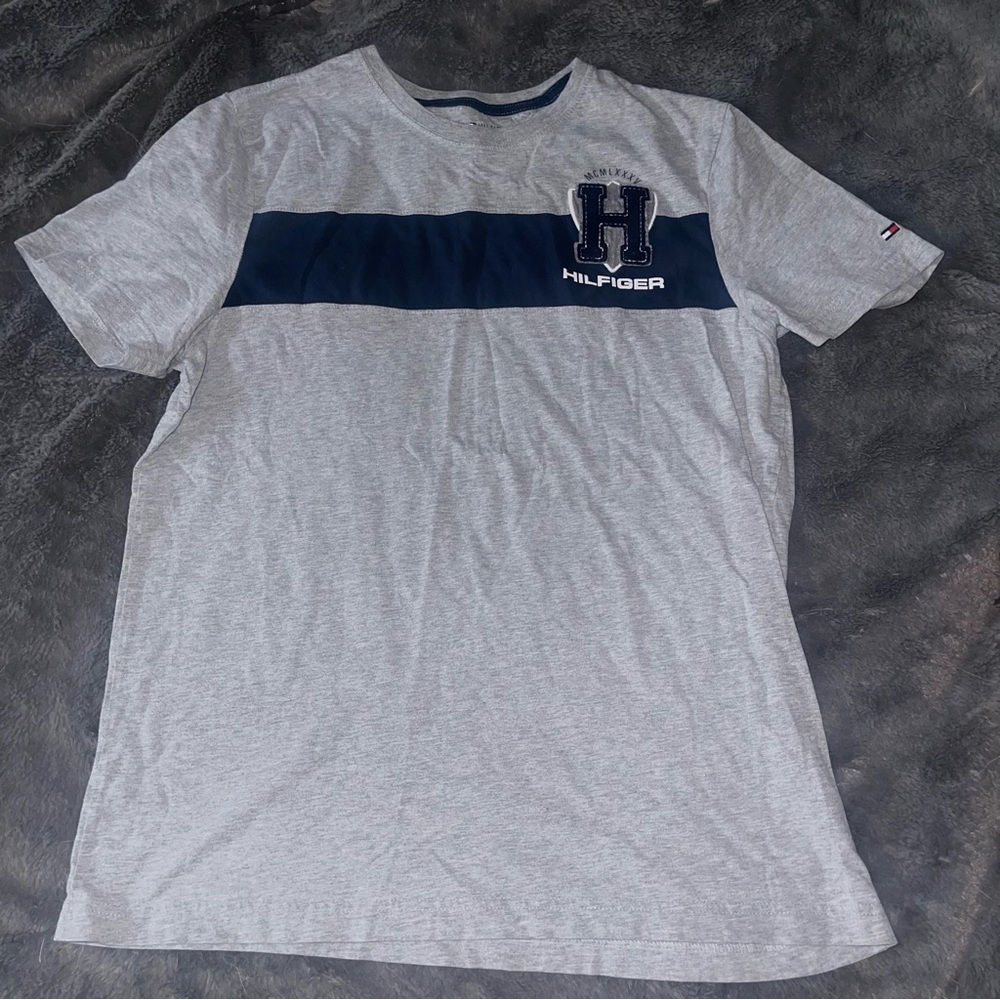 Tommy Hilfiger Men’s Short Sleeve Tee - Size M